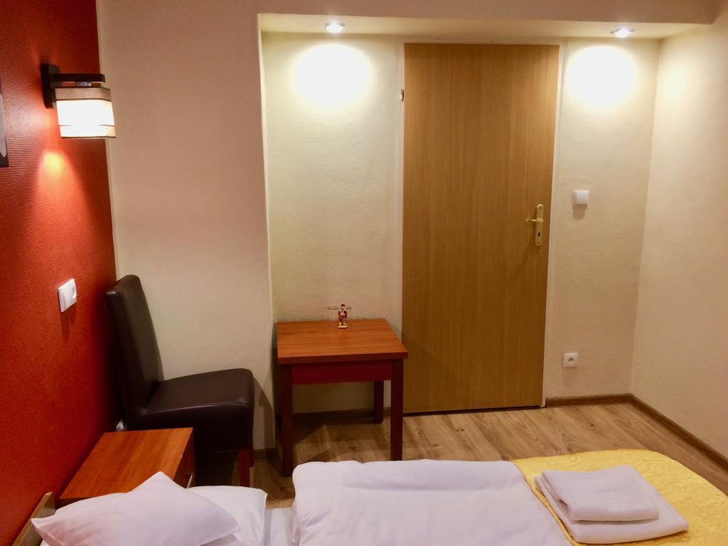 Hotel i Restauracja Sara Polanica-Zdrój Zewnętrze zdjęcie
